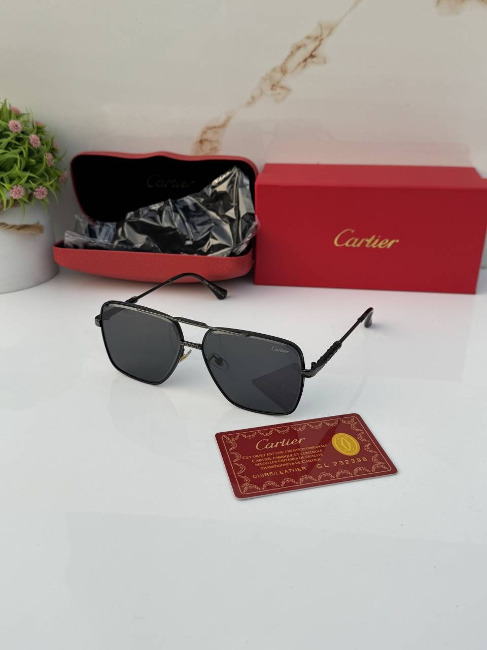 Cartier_72304_black video