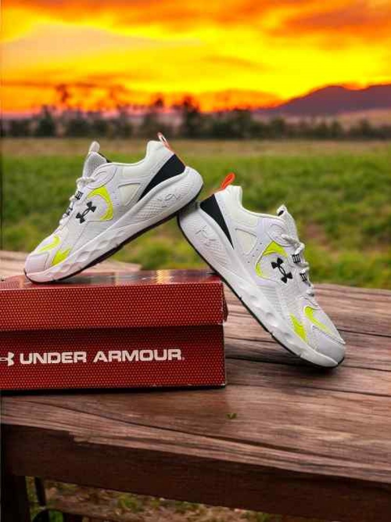 underr Armour Ua hovr White