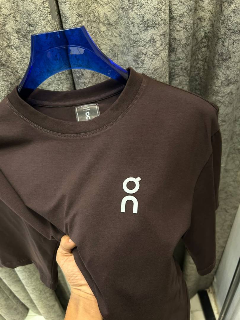 On Cloud IMPORTED STORE ARTICLE T SHIRT
