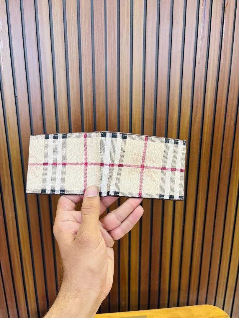118 BURBERY PREMIUM QUALITY WALLET