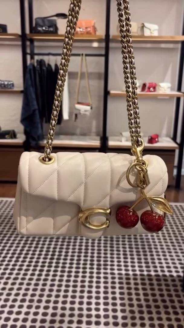Coacch CB Tabby 20 With Cherry Charm Highend Quilted Leather ShoulderBag With Original CherryCharm Box & CarryBag