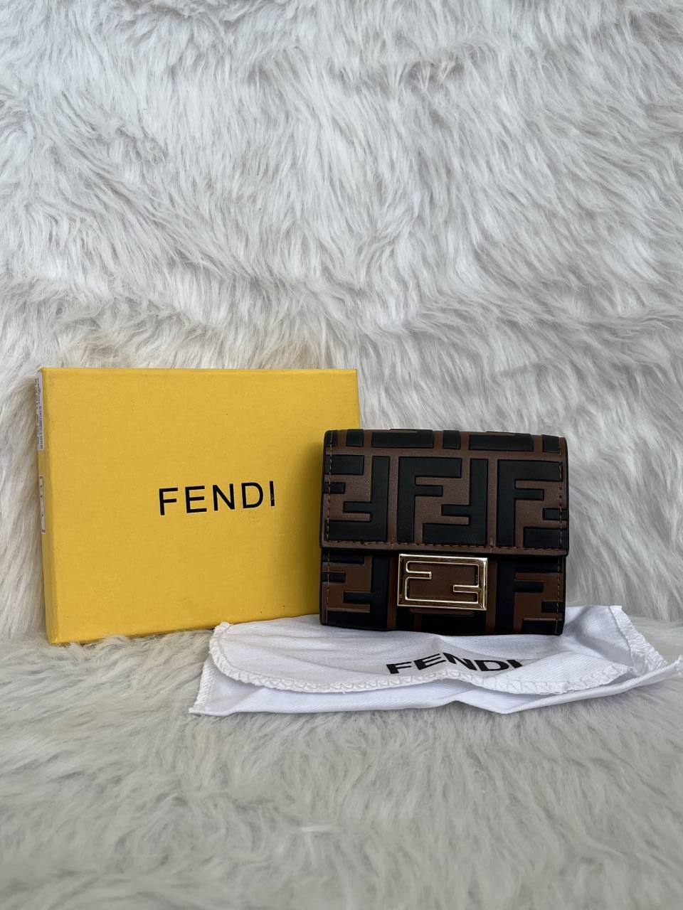 Fendy_F1_Woman_Wallet_With_OriginalBox_DustCover_Brandcard
