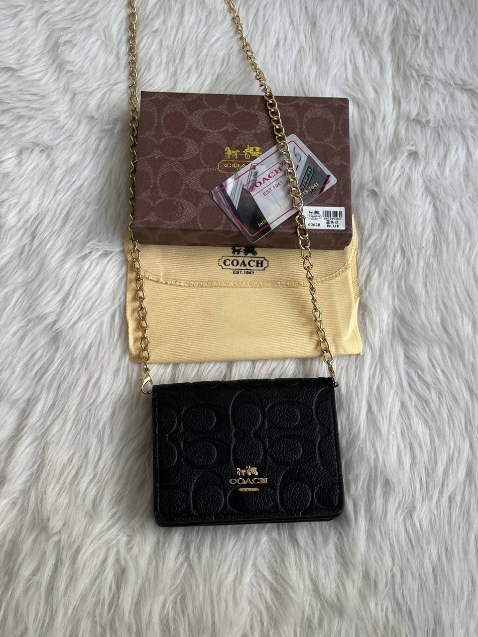 Coach 122 Black ChainOnWallet With OriginalBox DustCover BrandCard - Image 4
