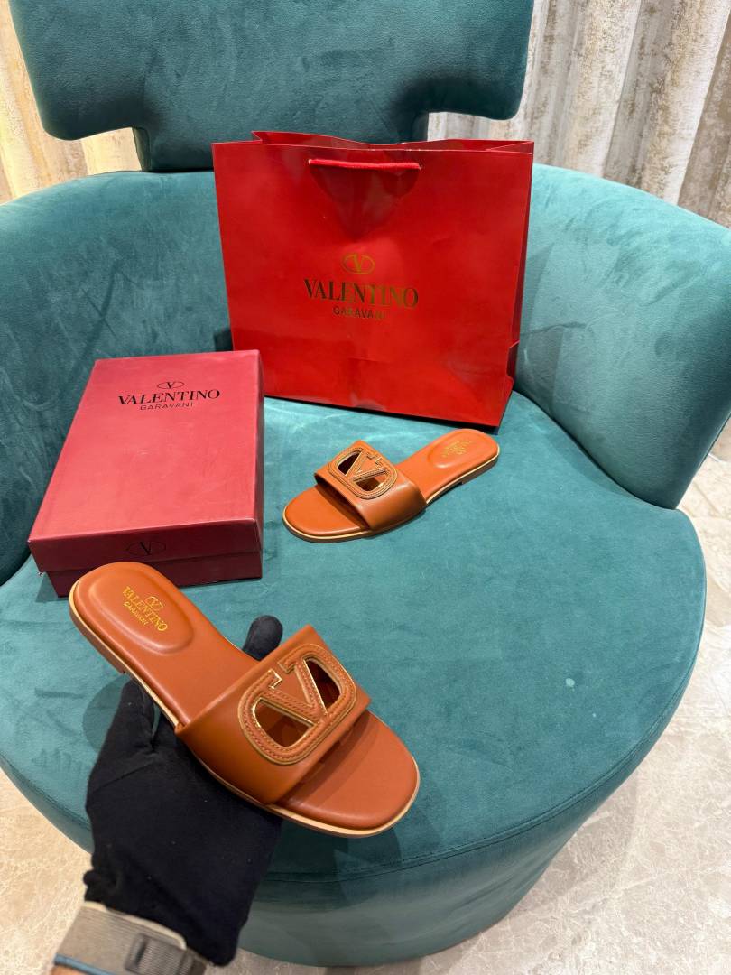 Valentinno_Garavani_VLogo_Signature_Flat_Leather_Sandals_Brown_With_OG_Box_&_Carry_Bag_1892_Brown