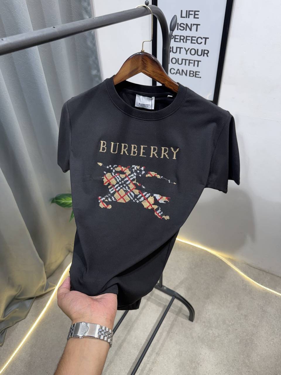 Burbery embroidery logo imported round neck tshirt black