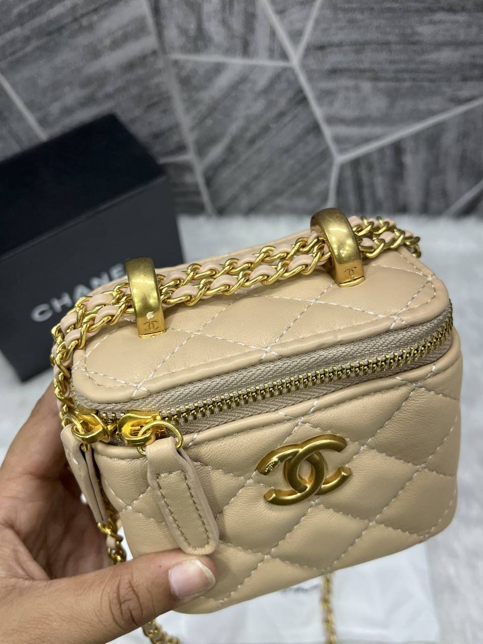 Chennel_fixprice_Vanity_mini_crossbody_bag_with_originalbox