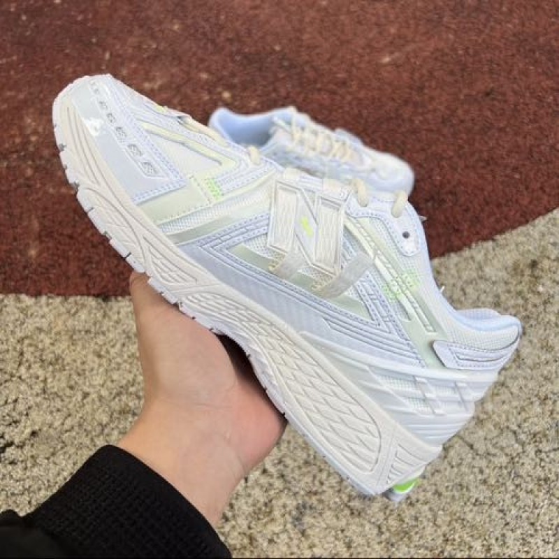 1906d Protection Pack Glow In Dark