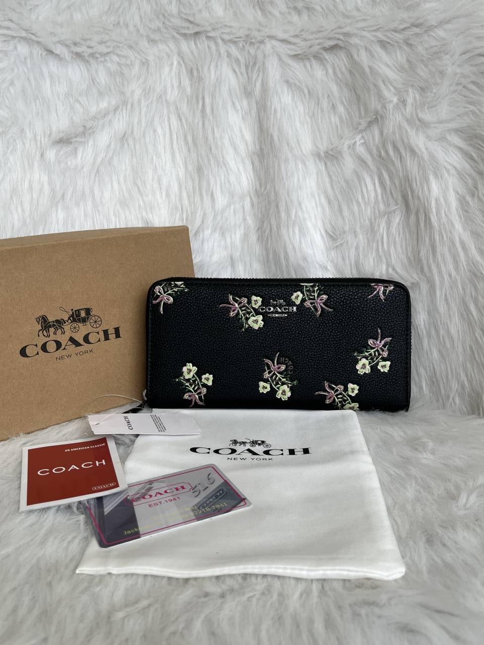 Coatch_13-2_Premium_quality_zipper_Wallet_With_Box_Tags_DustCover_Highend_Qualitu