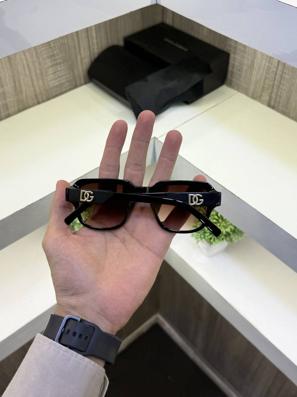 Dolc & Gabbana 6069 Premium sunglass (Glossy Brown)