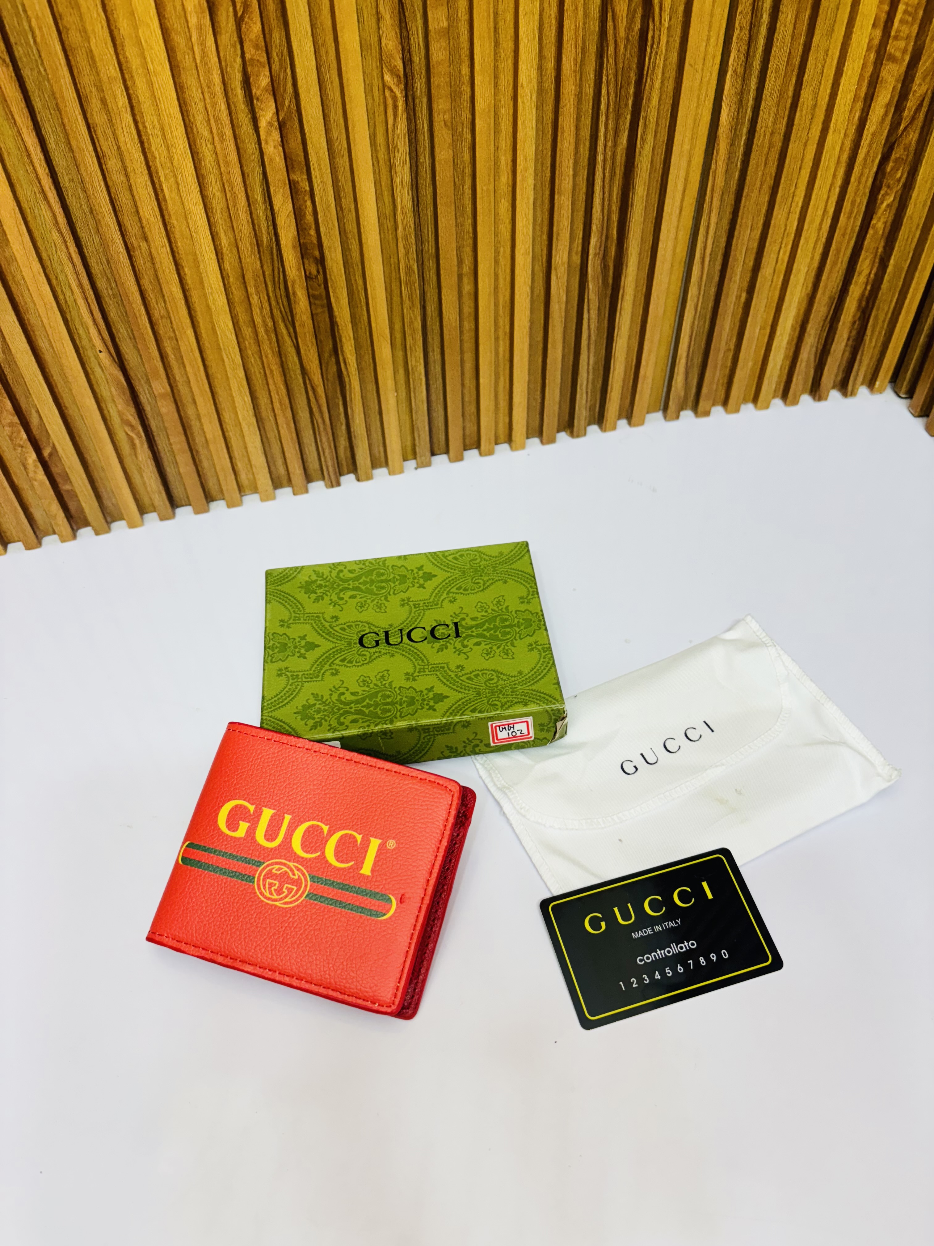 104 GUCHI PREMIUM QUALITY WALLET