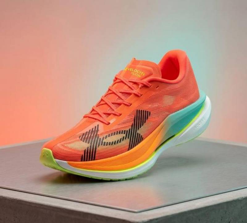 Under Armouur Velociti Elite 3 Orange Running Shoes for mans