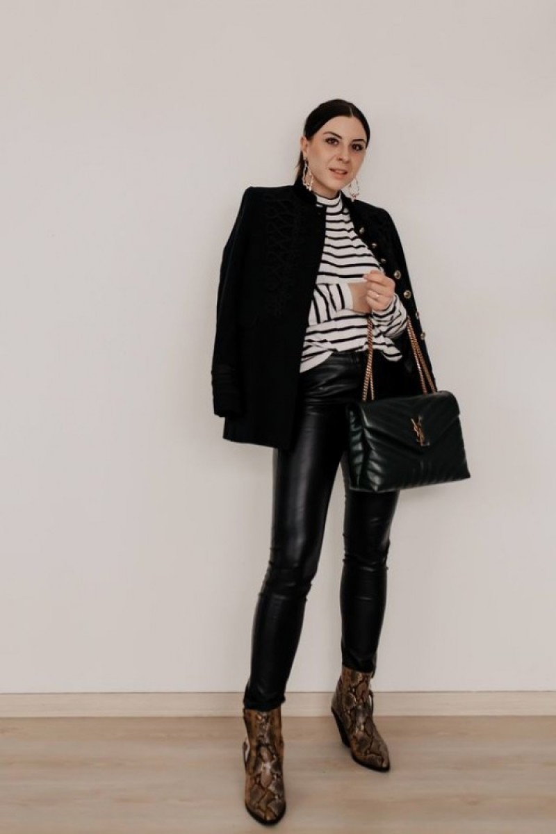 YSL Saint Laurent Loulou Shoulder Bag With OG Magnetic Box & Dust Bag (Black - Gold - 165)