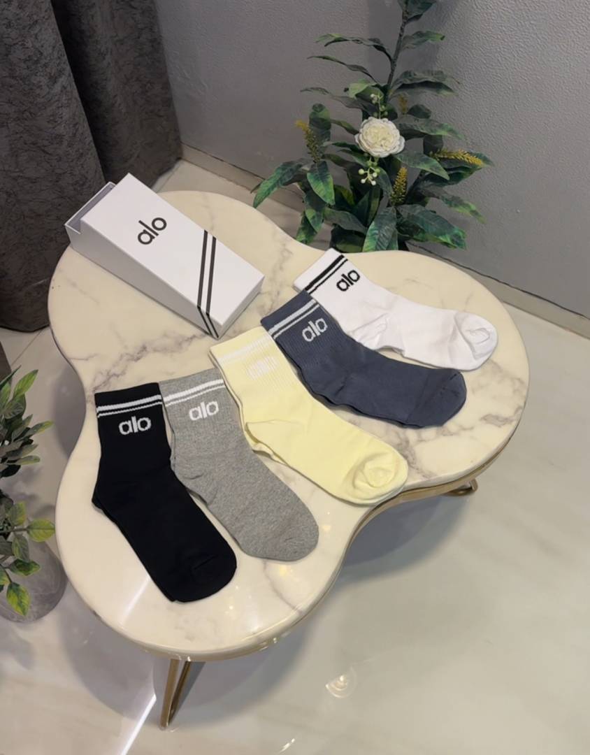 Alo IMPORTED SOCKS 5 PLEASE SET