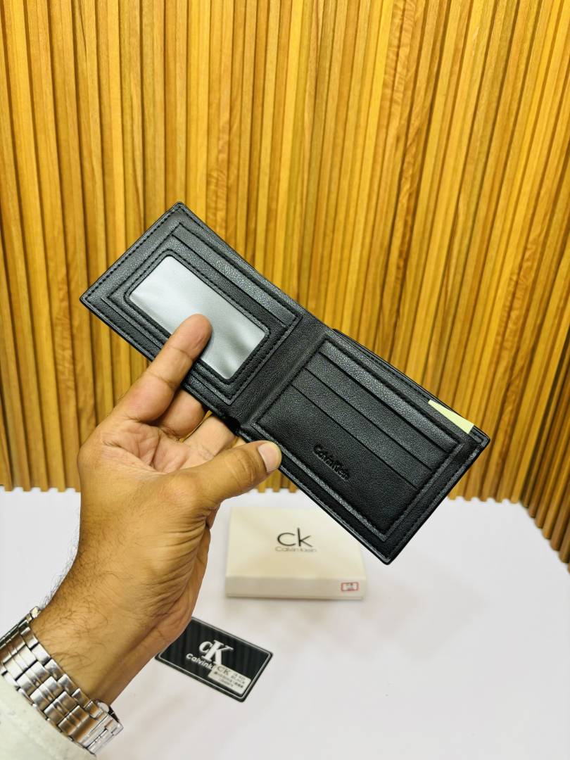 104 CK CALVIN KLEIIN PREMIUM QUALITY WALLET