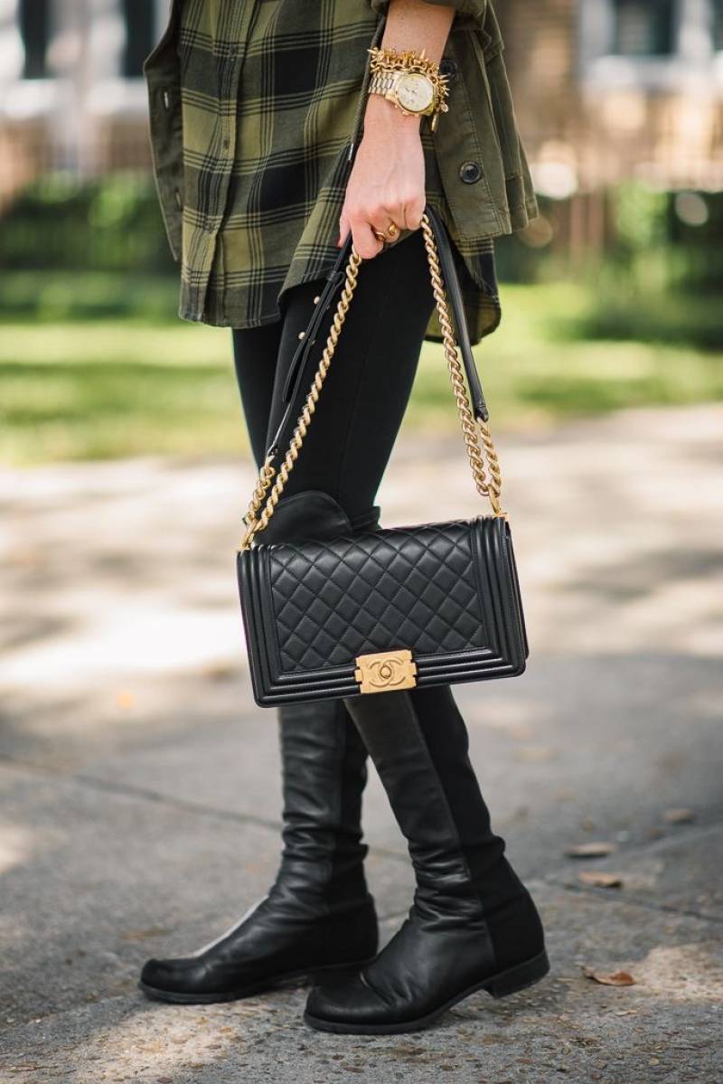 Chennel_LeBoy_Large_ShoulderBag_With_OriginalBox