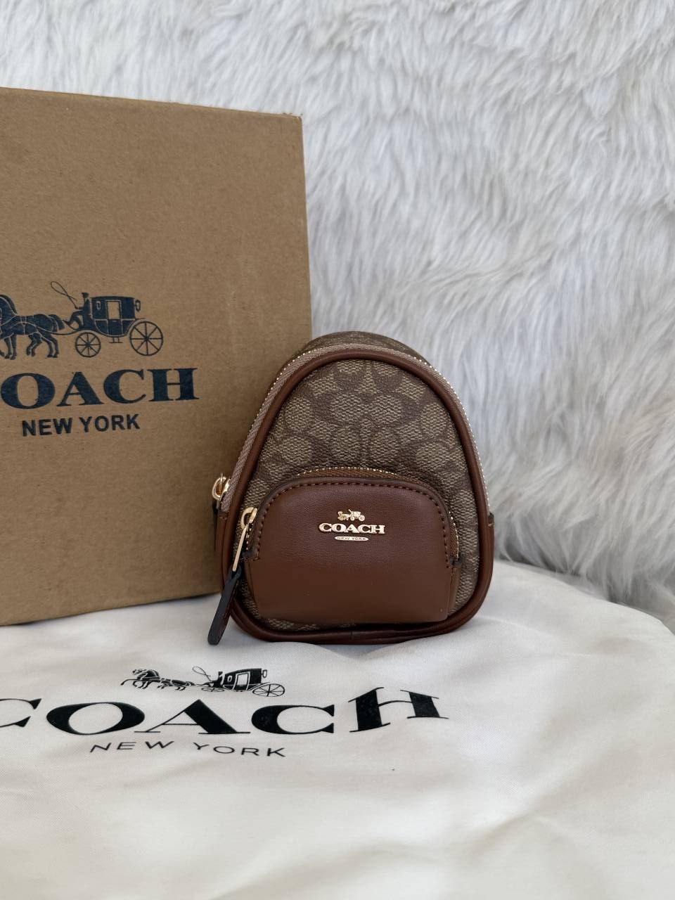 Coach_05_Minikkeychain_Backpack_BagCharm_With_Original_Box_Packing