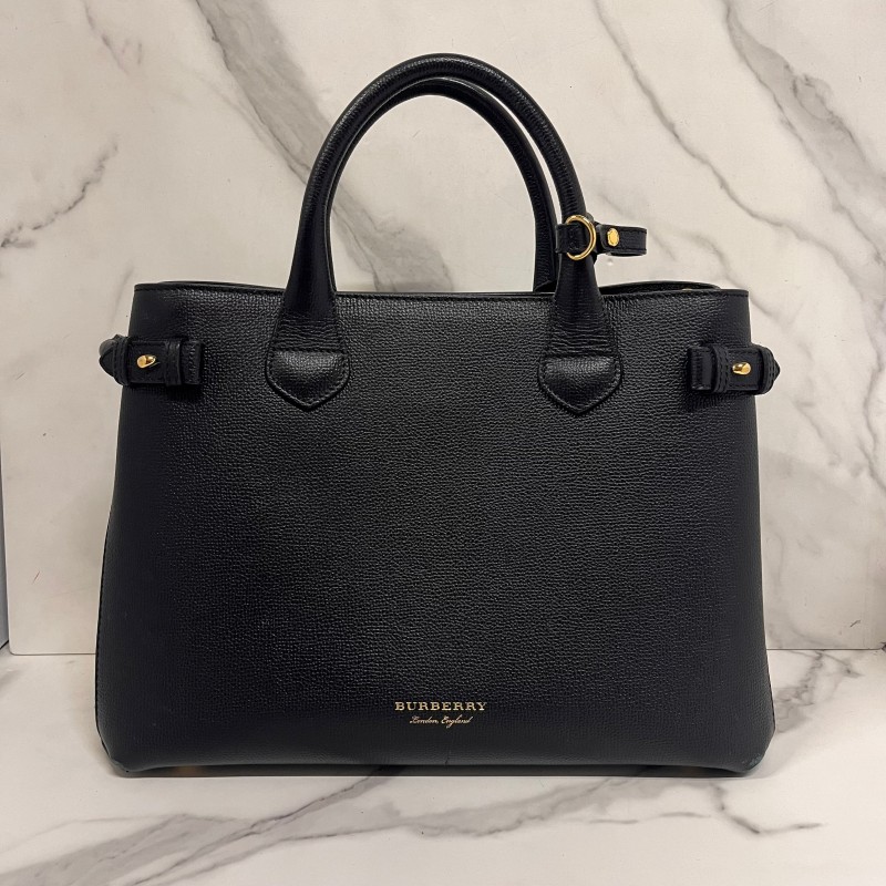 Burbery_Medium_Banner_Handbag_With_Dust_Bag_&_Shoulder_Strap_(Black-548)
