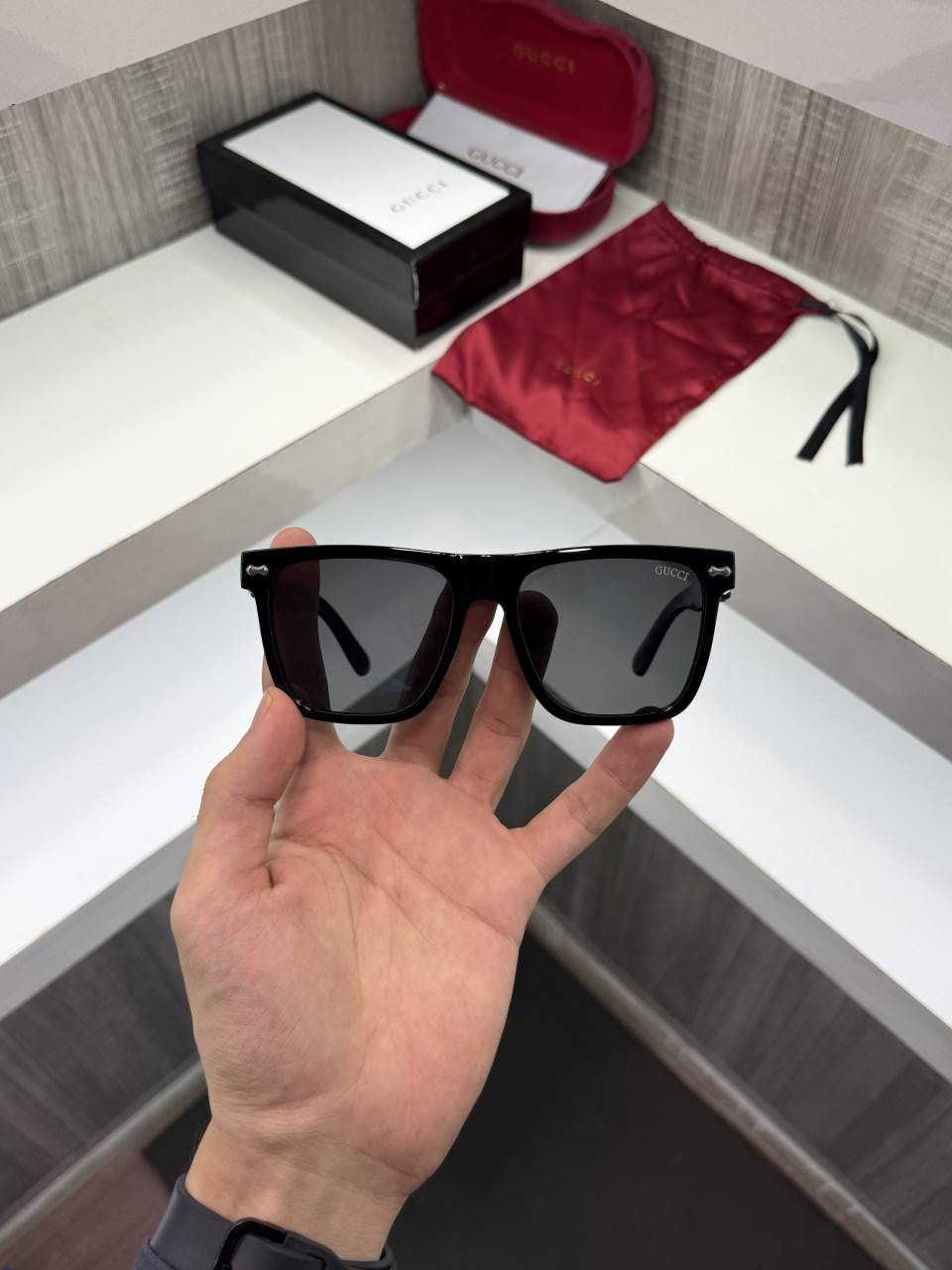 Guchi 1390 Premium sunglass (Glossy Black)