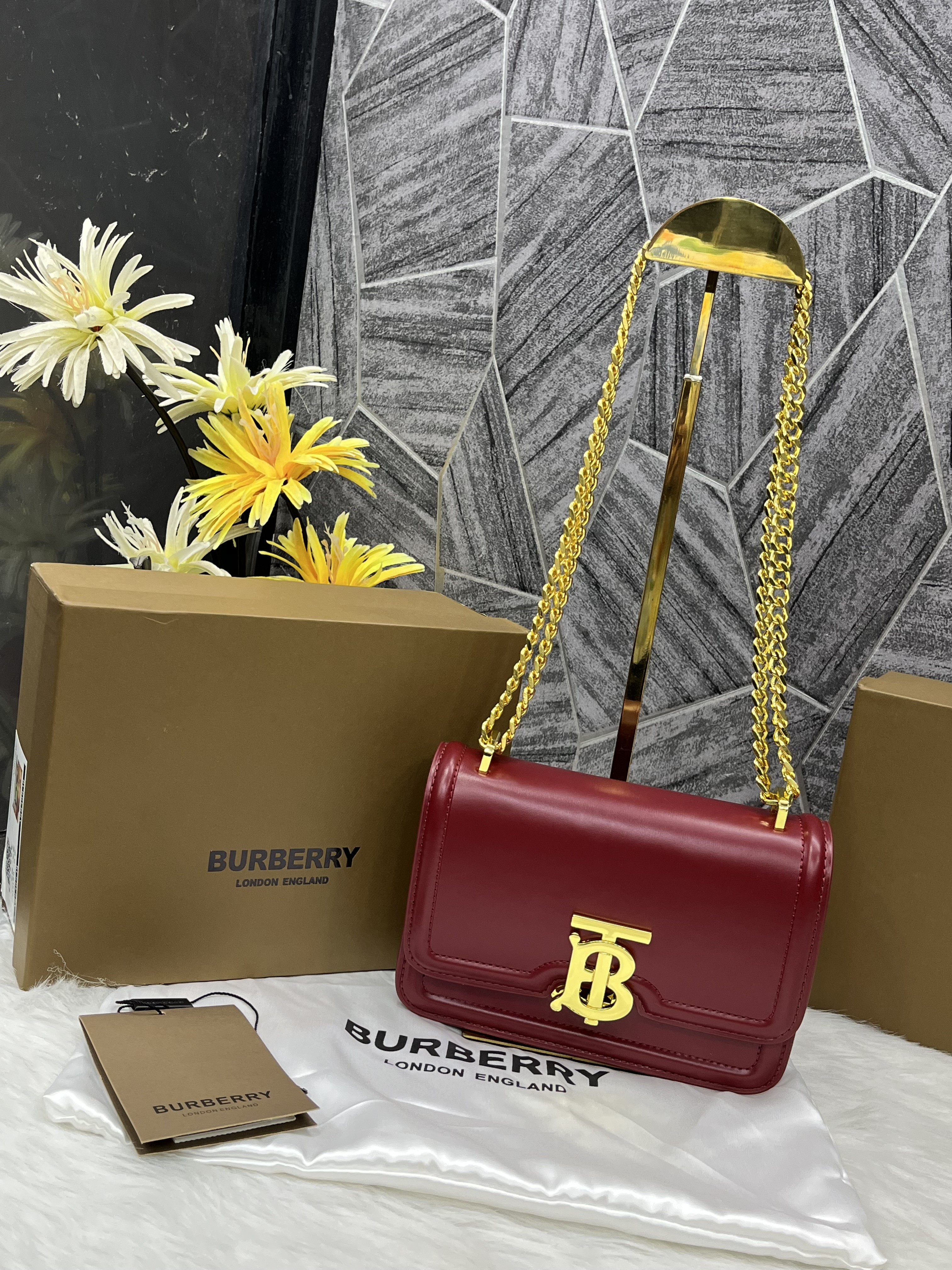 Burbery_TB_CalfSkin_Maroon_Sling_With_OriginalBox