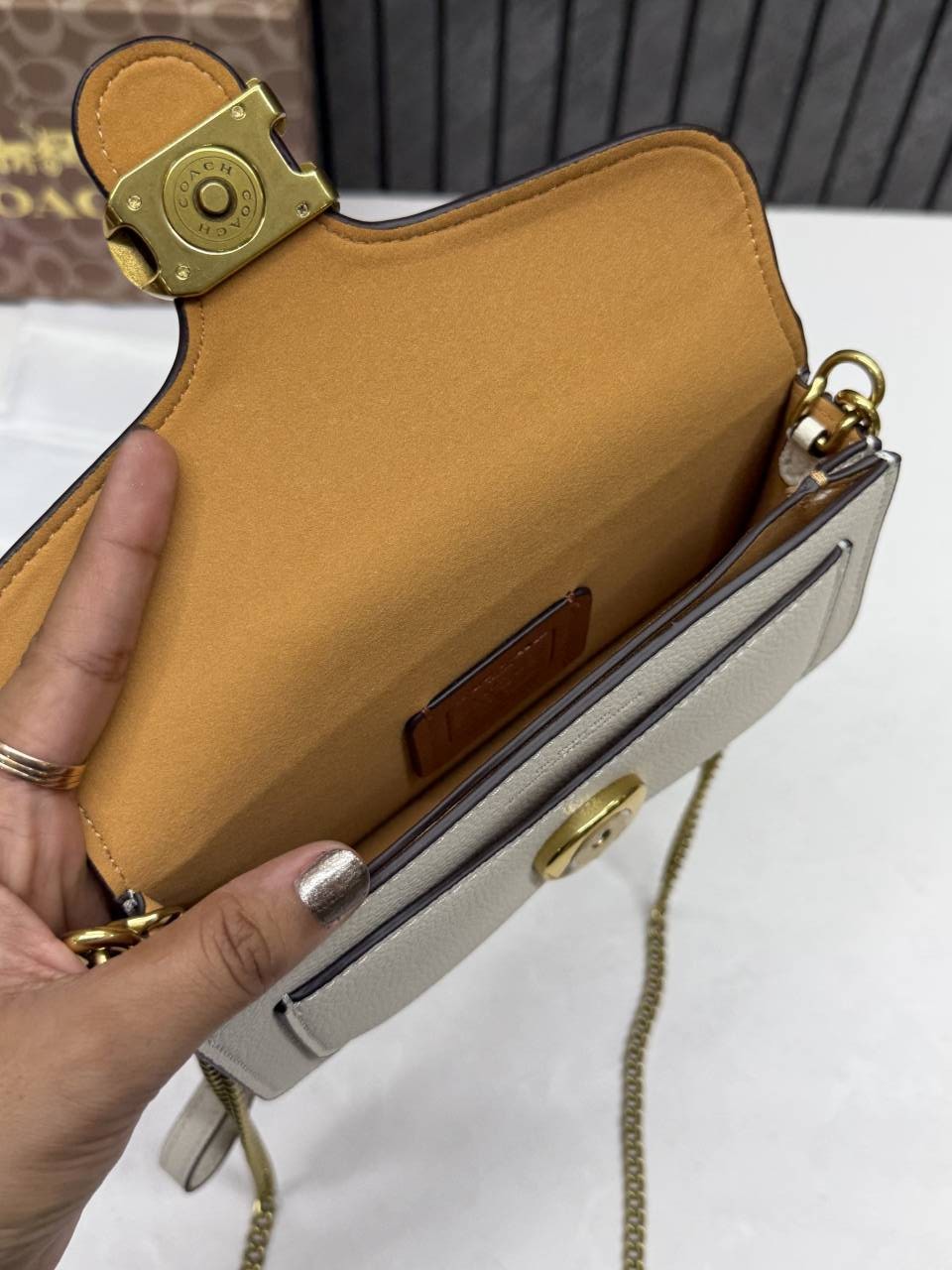 Coacch Tabby 19 Chain Clutch SuperHighend Quality 11 With OriginalBox & DustCover