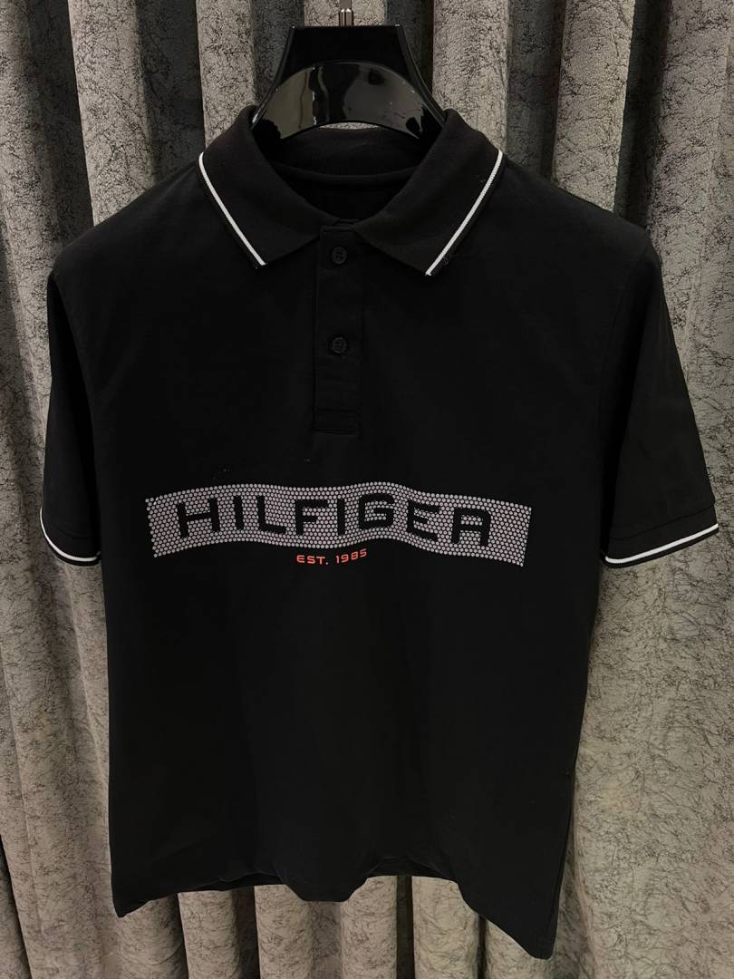 TOMMY HILFIGAR IMPORTED STORE ARTICLE POLO T-SHIRT