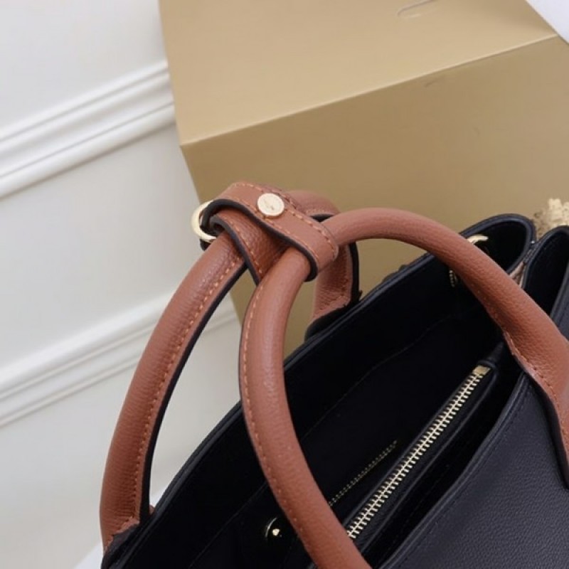 Burbery_Medium_Banner_Handbag_With_Dust_Bag_&_Shoulder_Strap_(Black_Brown-332)