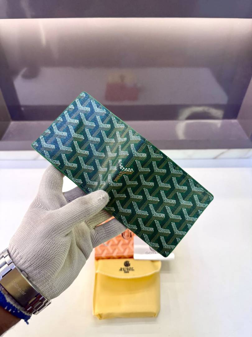 Goyar_ Green Premium Quality Wallet Fa 1170