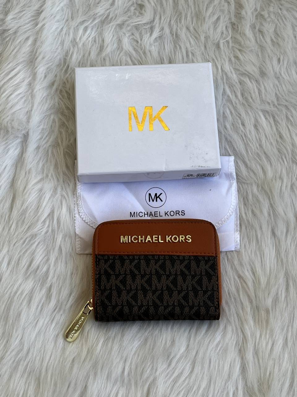 Micheal Kors_119_Coffee_Mini_Wallet_With_OriginalBox_DustCover