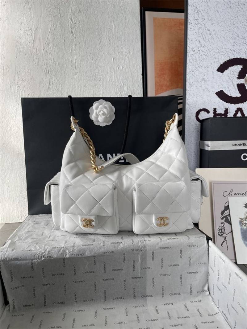 Chaneel_CB_Cargo_Shoulder_Hobo_Leather_White_With_DustCover_CarryBag