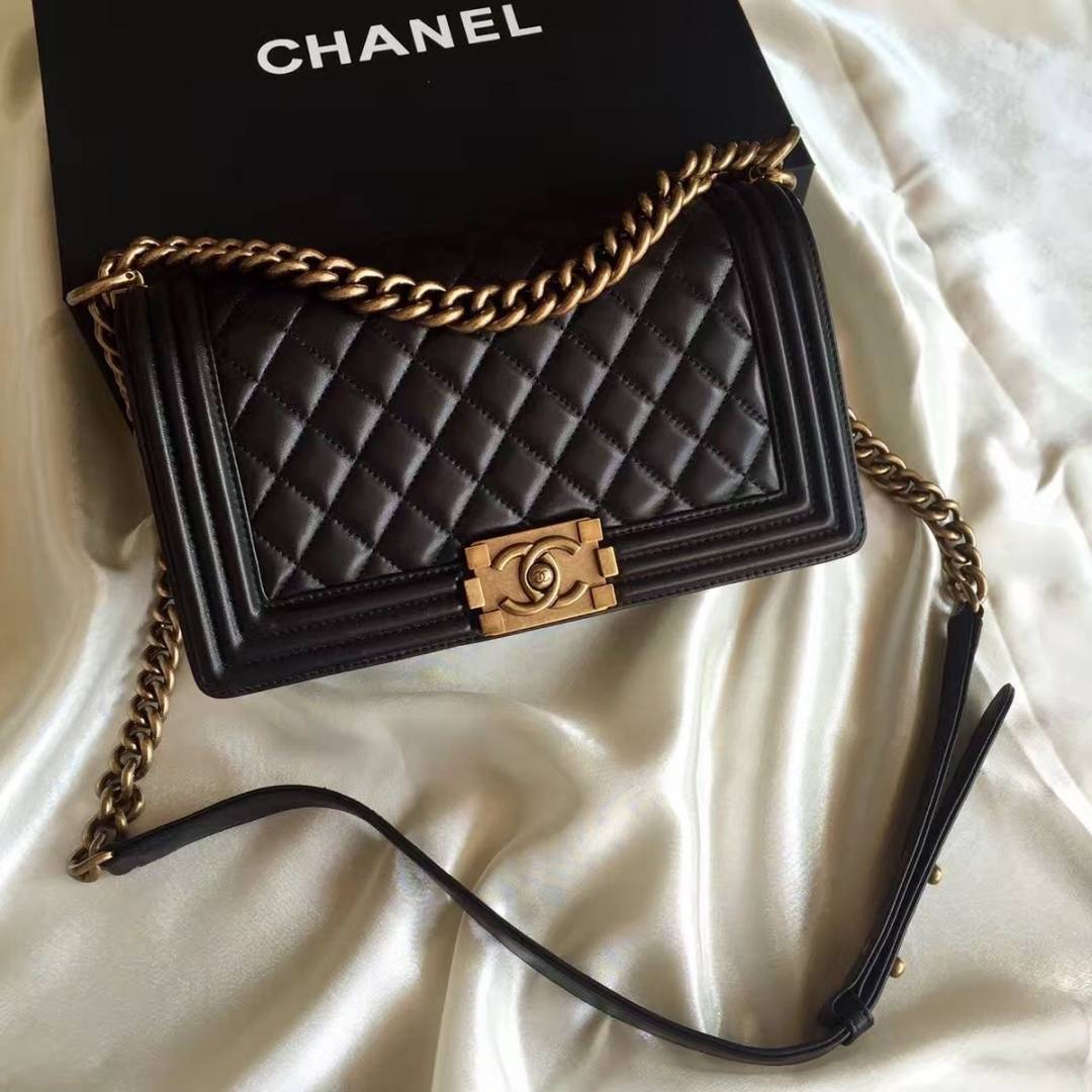 Chennel_LeBoy_Large_ShoulderBag_With_OriginalBox