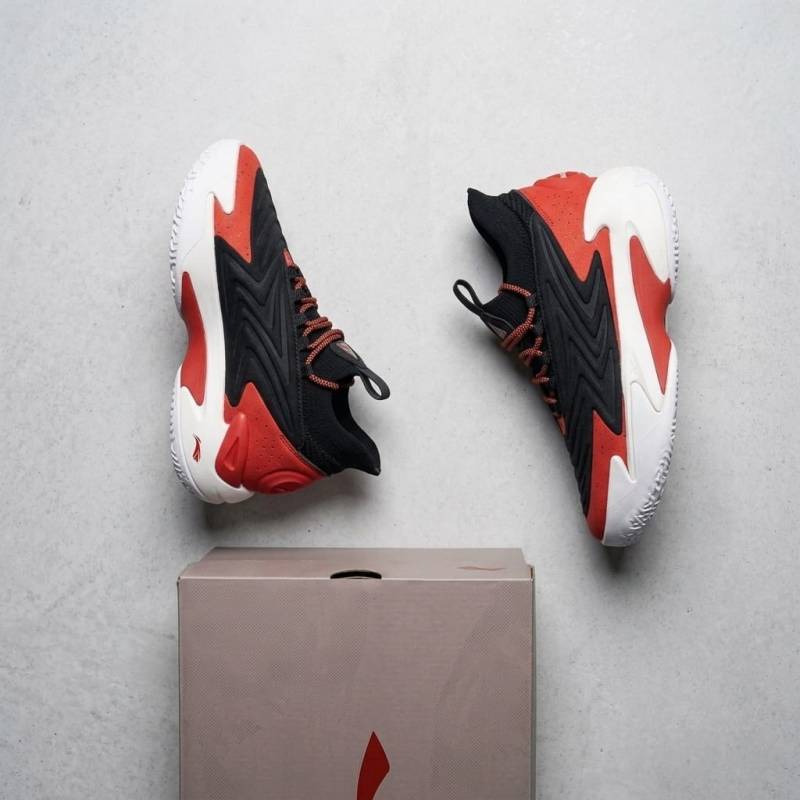 UNDER ARMOUUR CURRY 11 WHITE RED