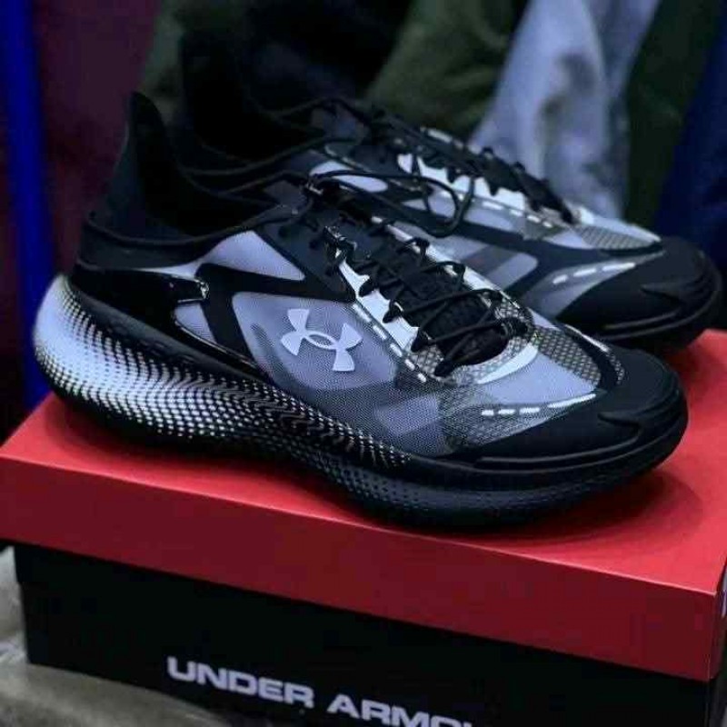 Underr Armour UA Echo SlipSpeed Black White