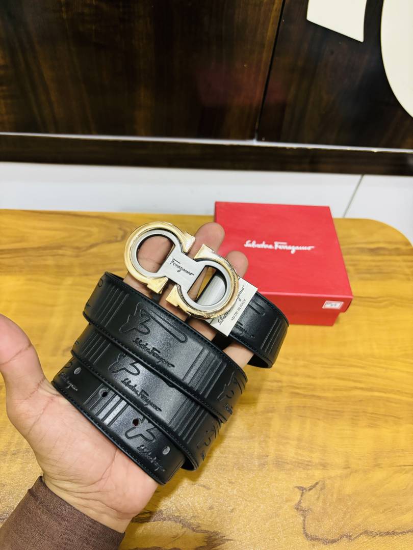 39 SF SALVATORE FERAGAMO PREMIUM QUALITY REVERSIBLE BELT