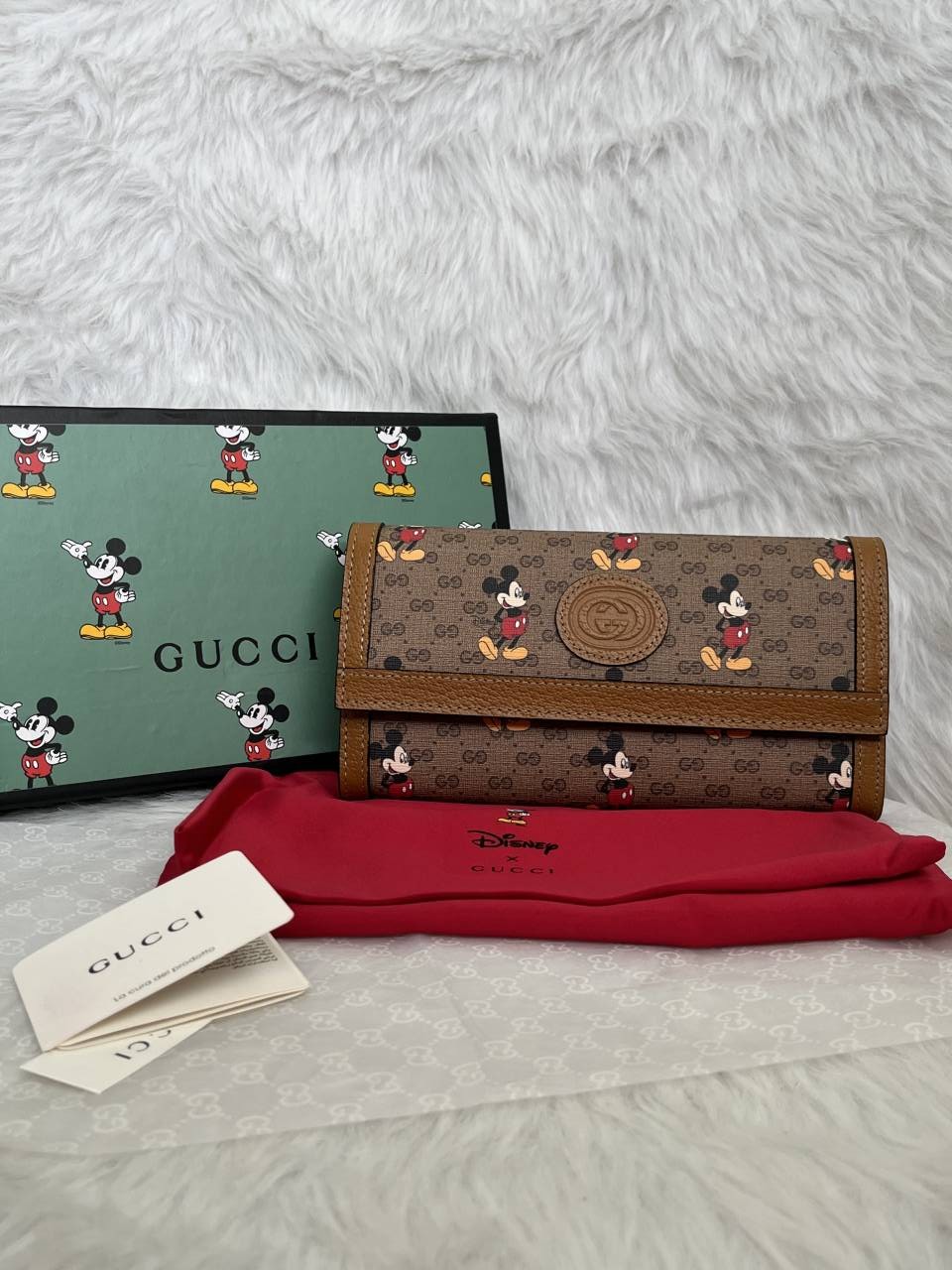Guchi_X_Disney_MickyMouse_GG_Wallet_With_OriginalBox_DustCover_Cards_Tags_Highend