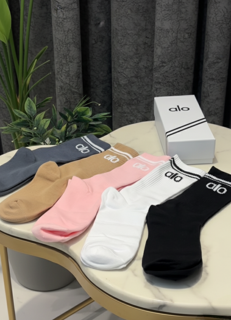 Alo IMPORTED SOCKS 5 PLEASE SET