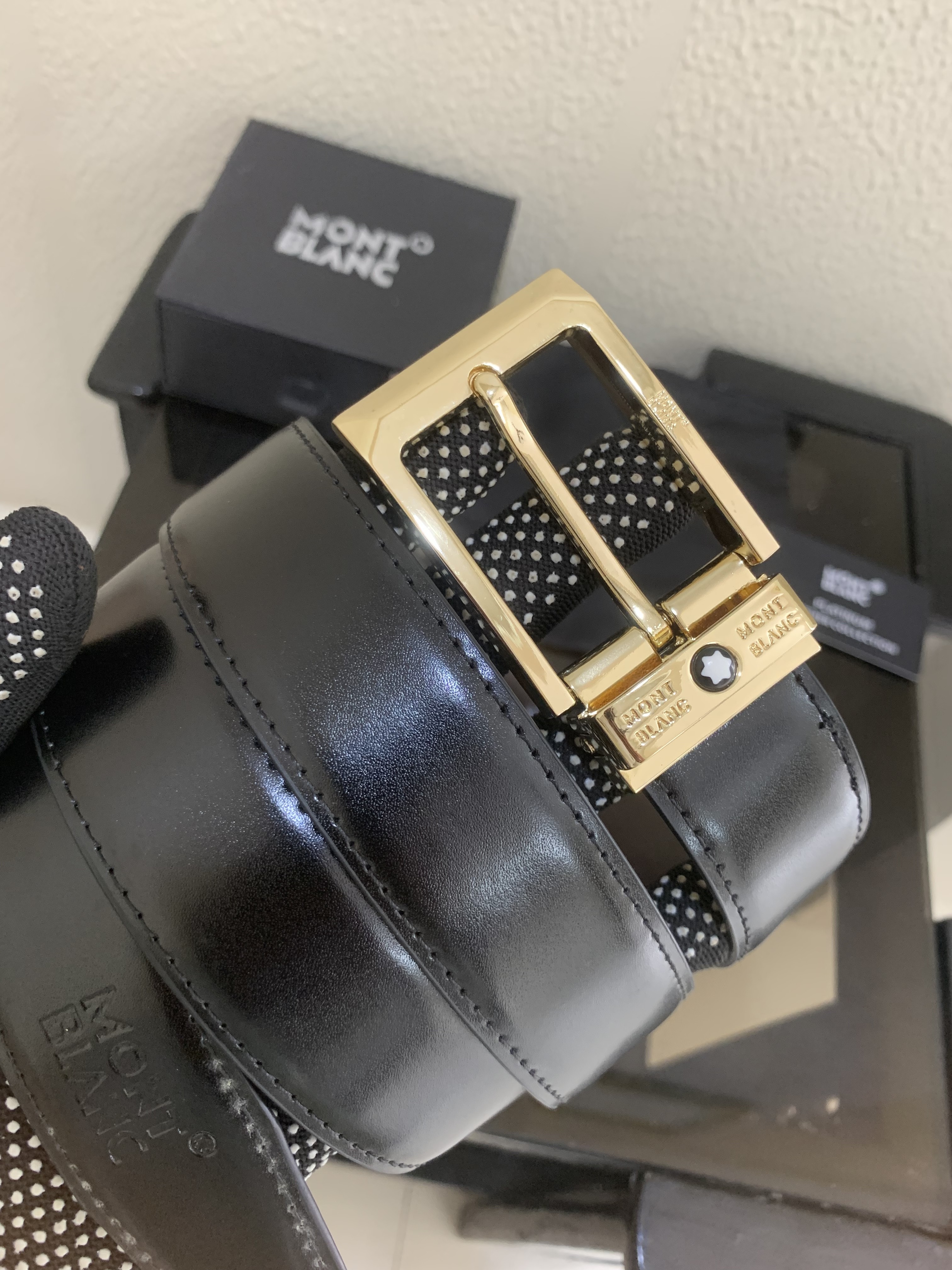 12 MONT BLANC GOLDEN BLACK PREMIUM QUALITY BELT WITH BOX