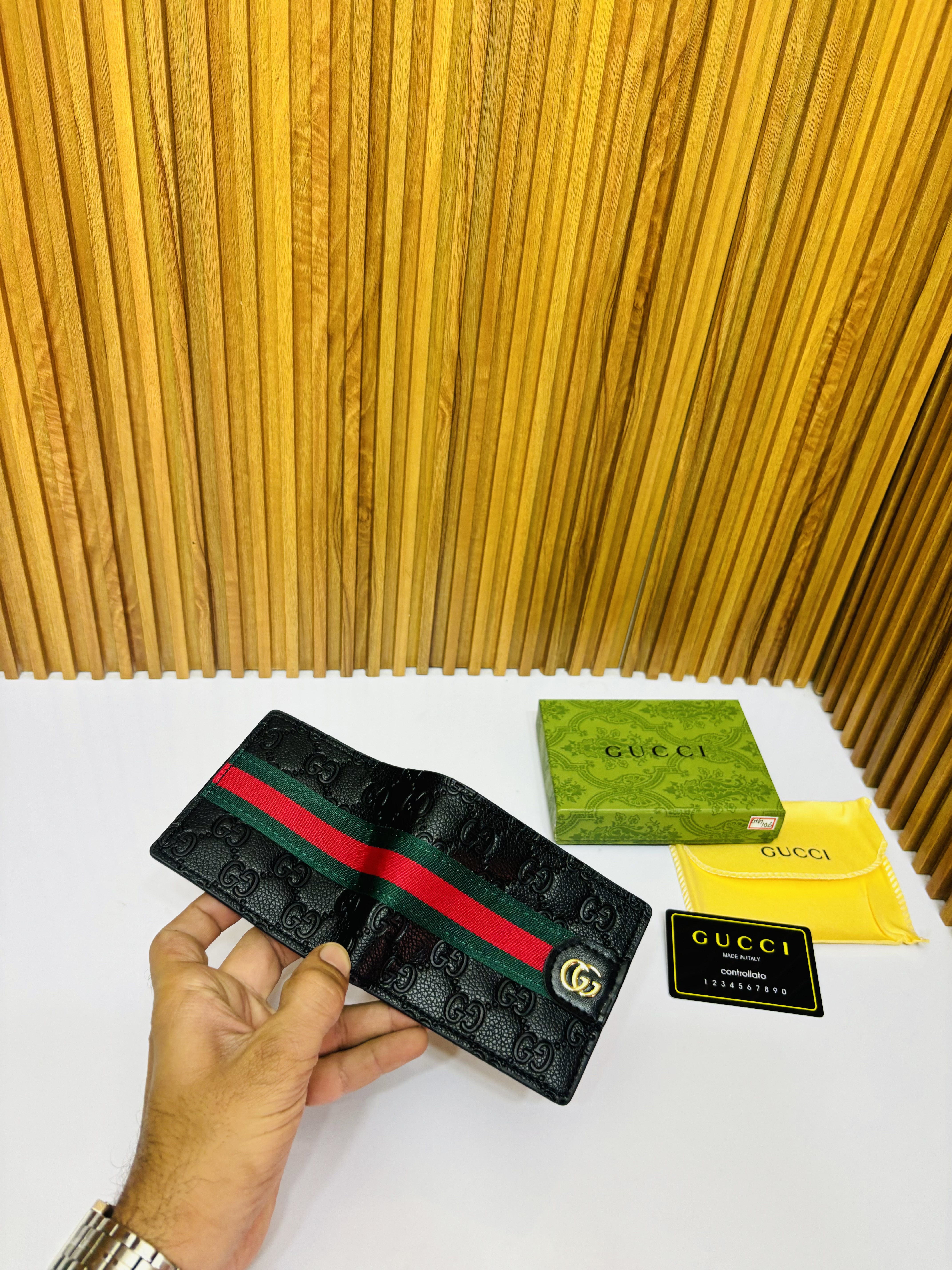 106 GUCHI PREMIUM QUALITY WALLET