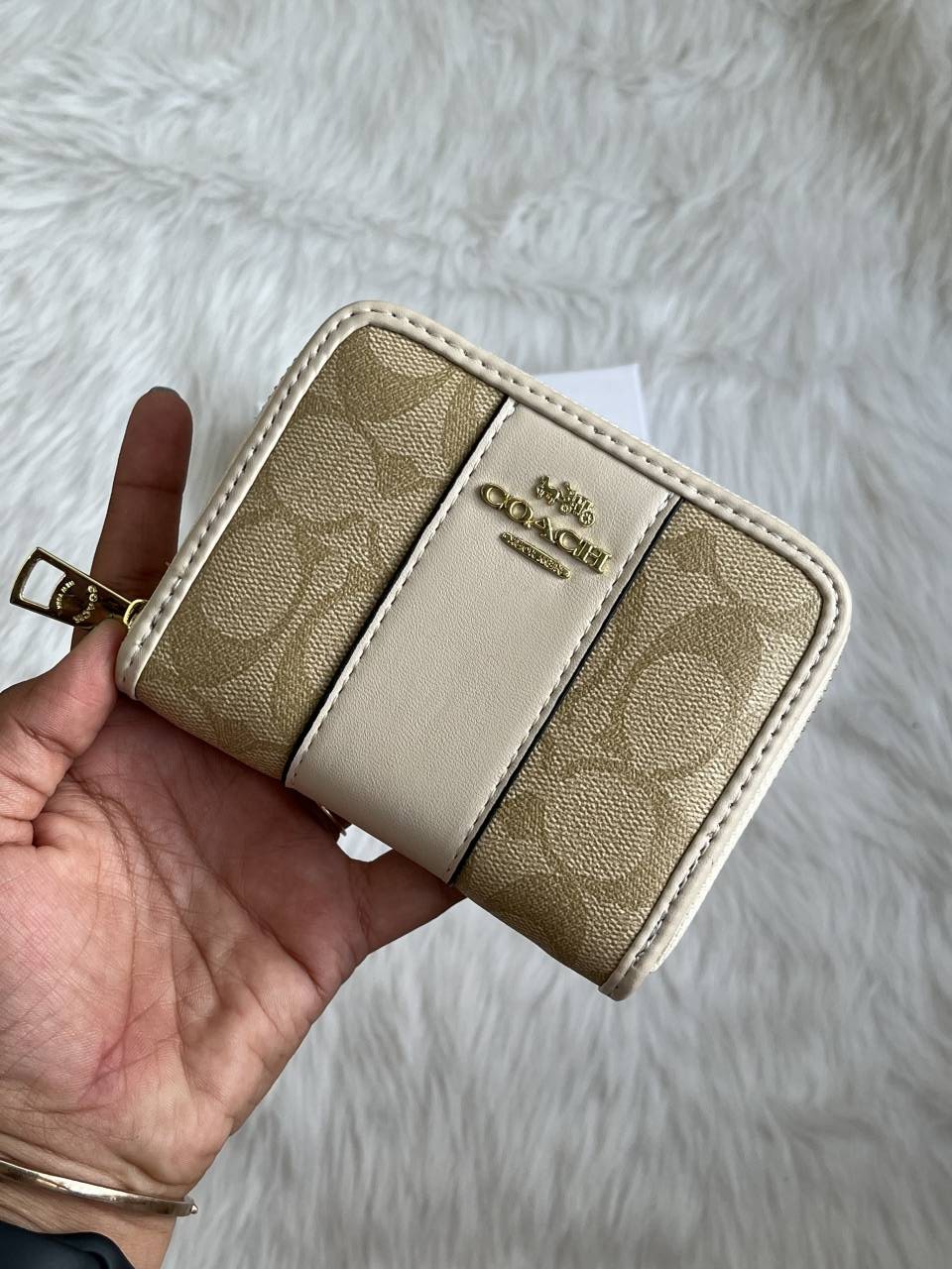 Coacch 111 Beige Mini Wallet With Original Box