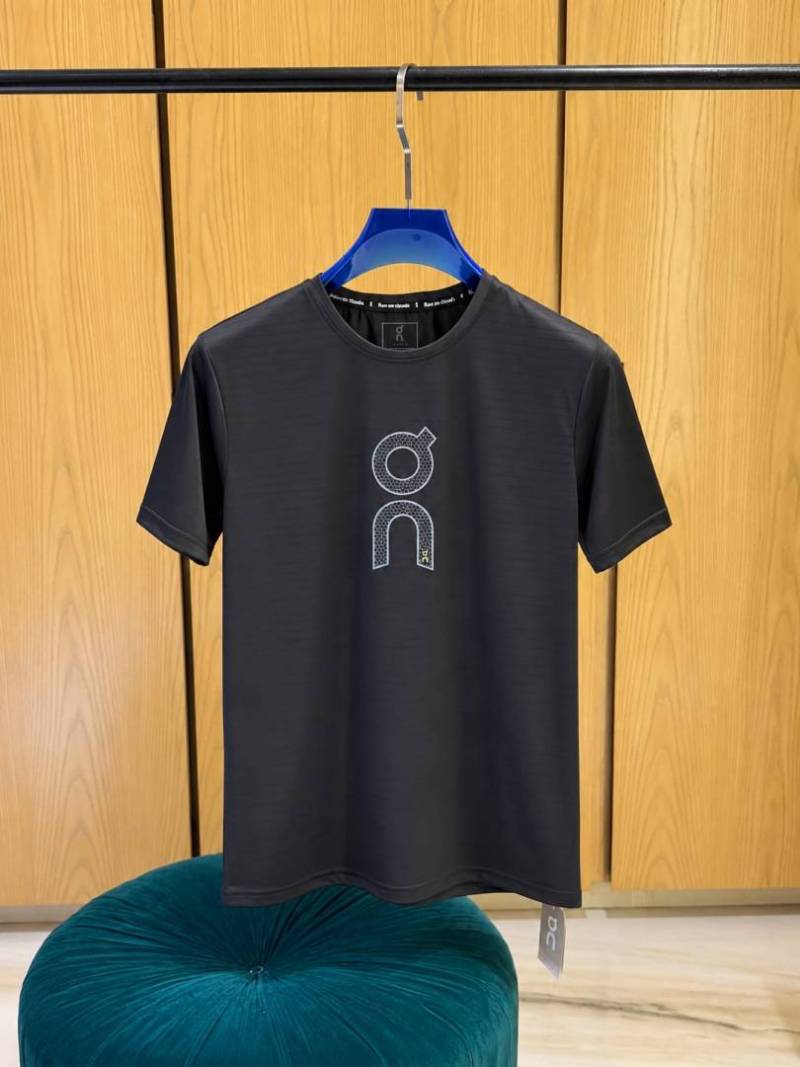 On Cloud IMPORTED STORE ARTICLE T SHIRTx