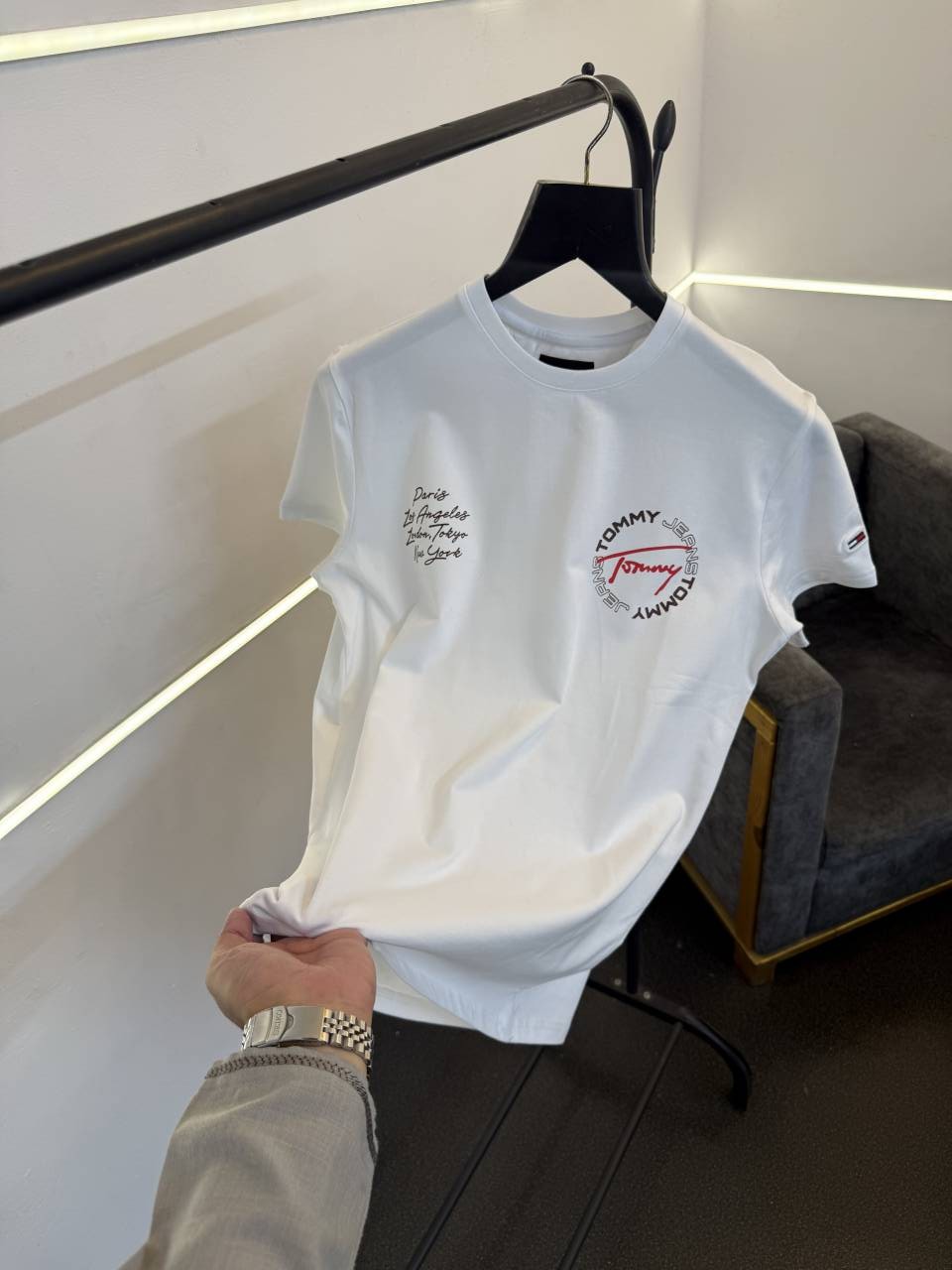 Tommy hilfigar white imported round neck tshirt