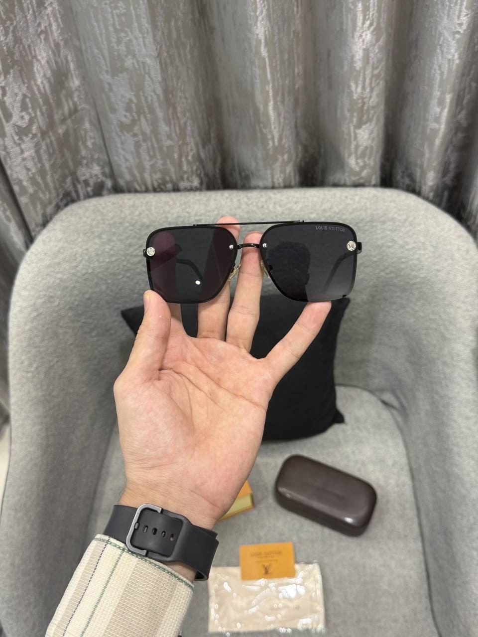 Loius Vutton 22286 Premium sunglass