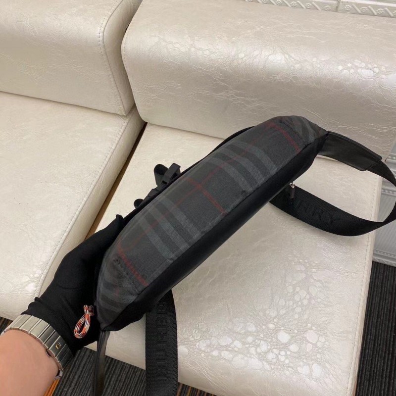 Burbery_B_Black_Check_Print_Waist_BeltBag_With_DustCover