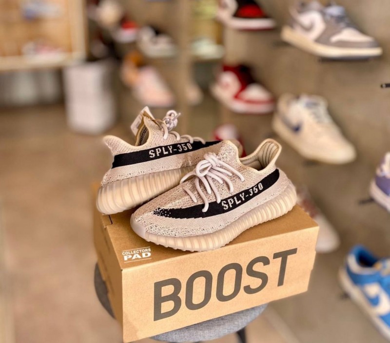 Adiddas Yeezy 350v2 Slate