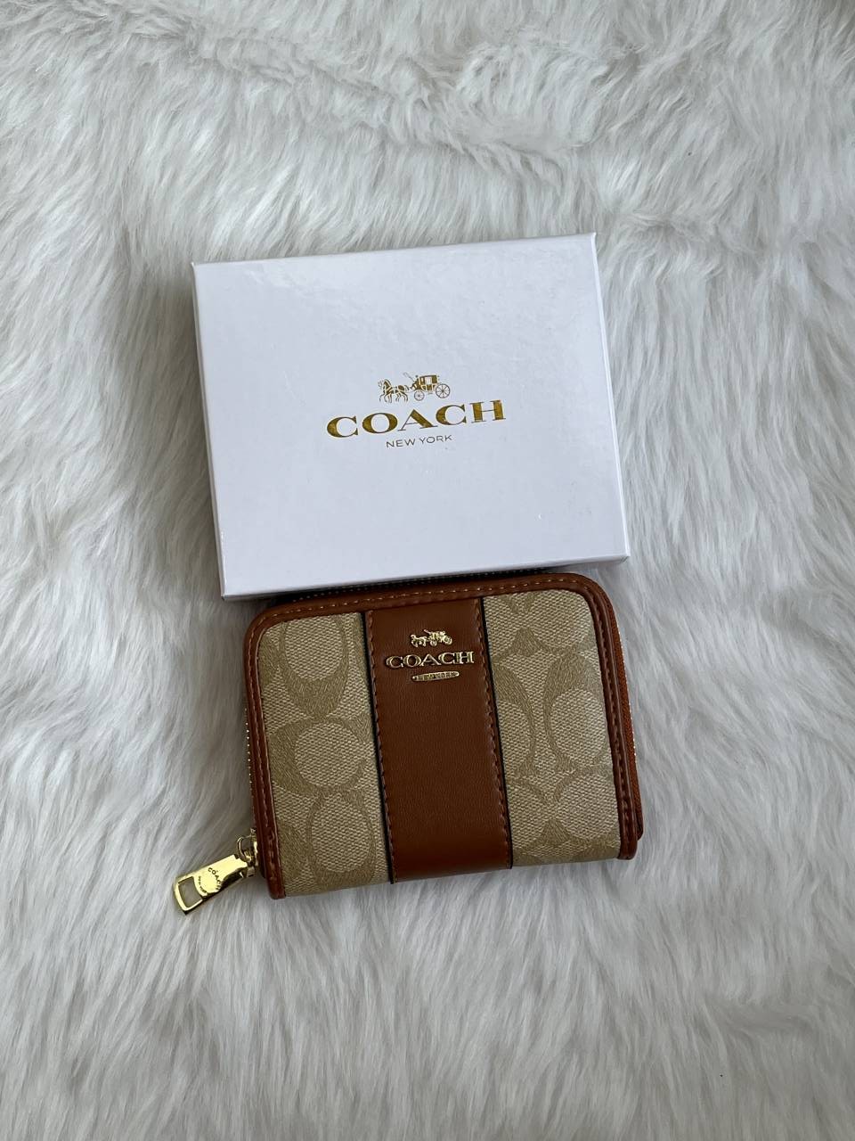 Coacch 111 Wheat Mini Wallet With Original Box