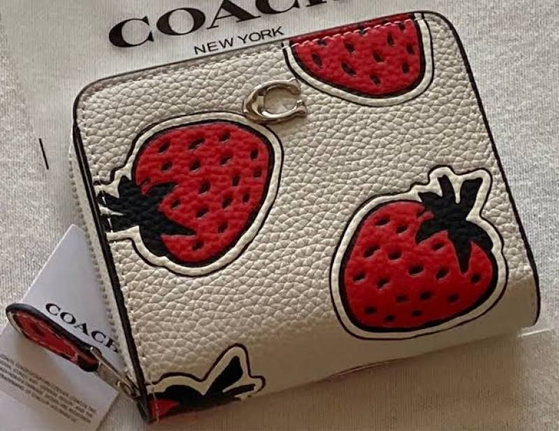 Coatch_Premium_Strawberry_Emboss_Highend_Wallet_With_OriginalBox_DustCover_Packing