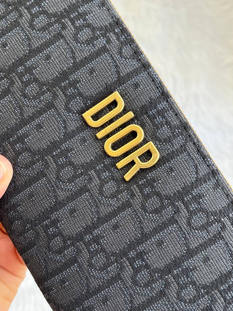 Diyor_85_Black_Zippy_Wallet_With_OriginalBox