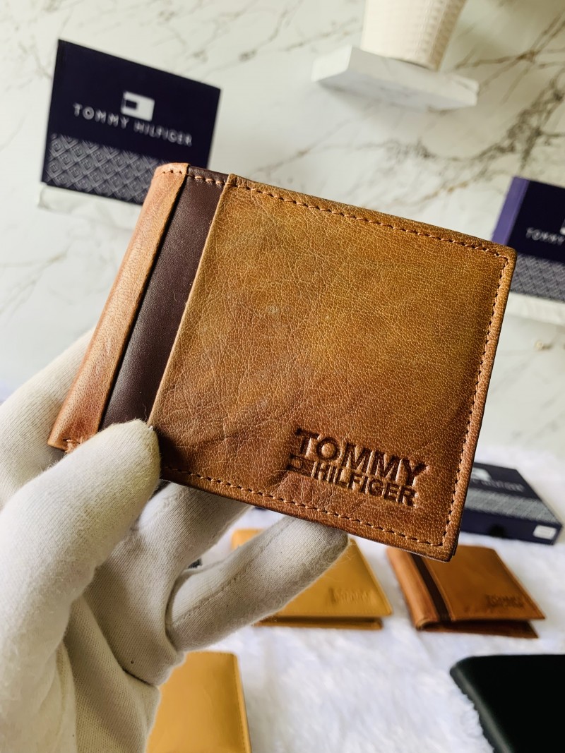 TOMMY HILFIGAR BROWN COLOUR PREMIUM QUALITY WALLET WITH BOX