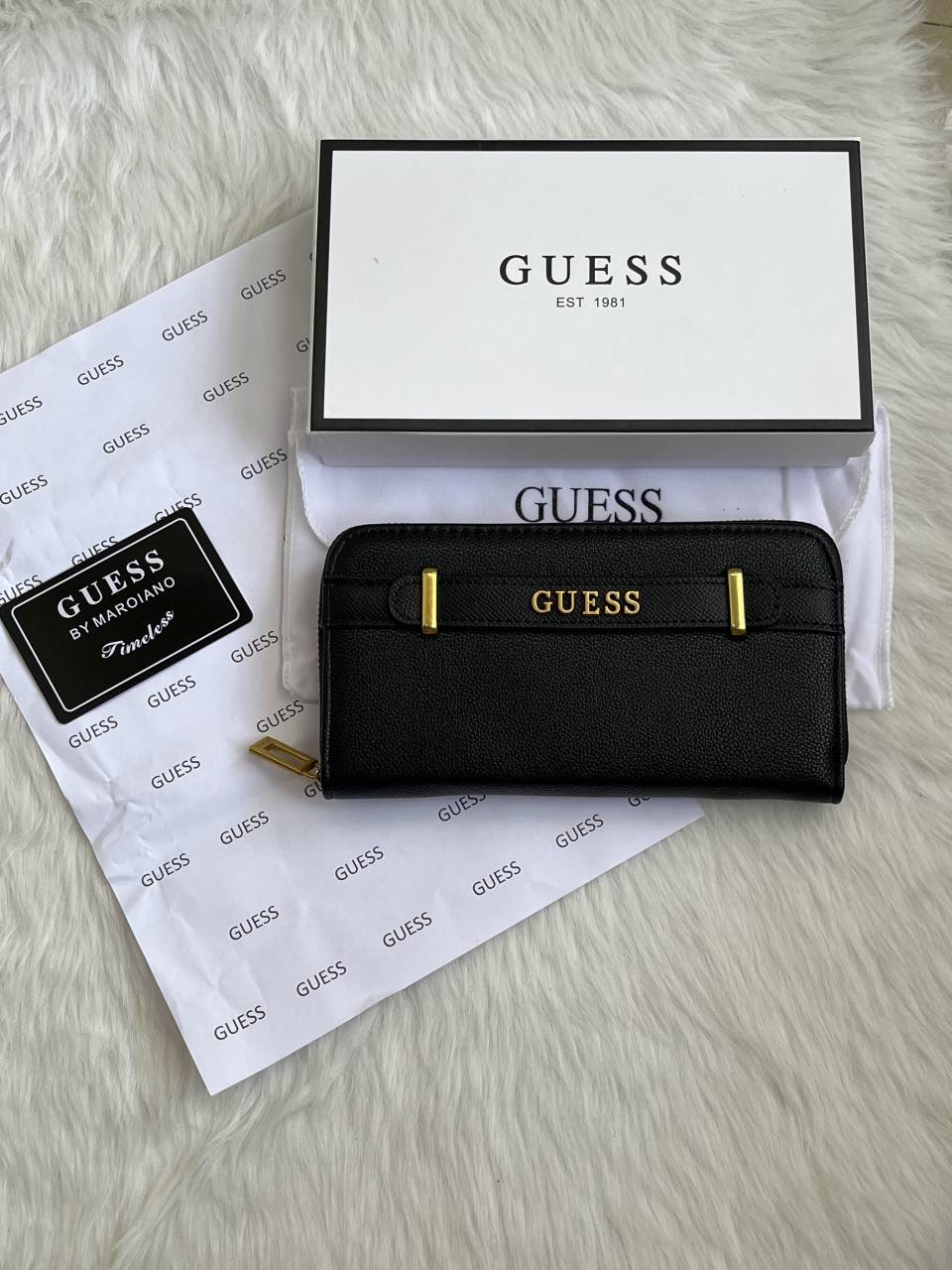 Guess 006 Black Long Wallet With Original Box DustCover Card Packaging