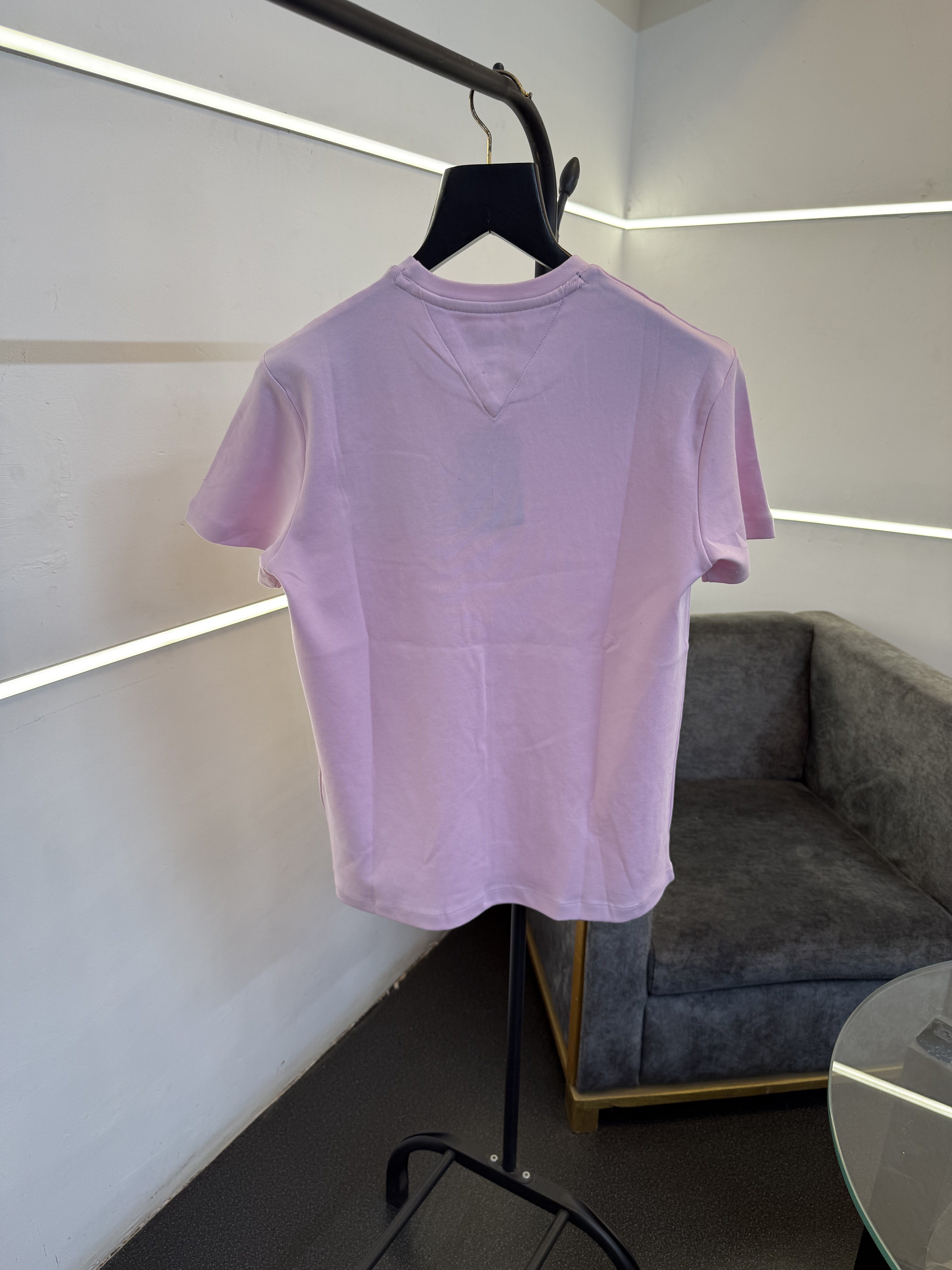 Tommy hilfigar round neck imported tshirt pink sale