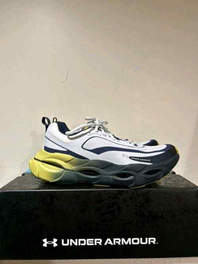 Underr Armour Halo RacerWashed Navy Yellow Shade